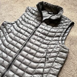 Mens The North Face Thermoball Outdoor Vest Large